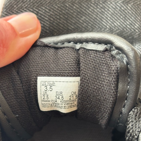 Boys VANS charcoal gray and black tie sneakers - Picture 10 of 14